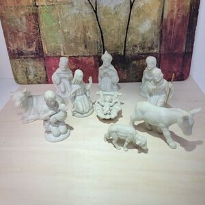 Vintage Ceramic‎ Nativity Set White Made in Japan 10 Piece Figurine